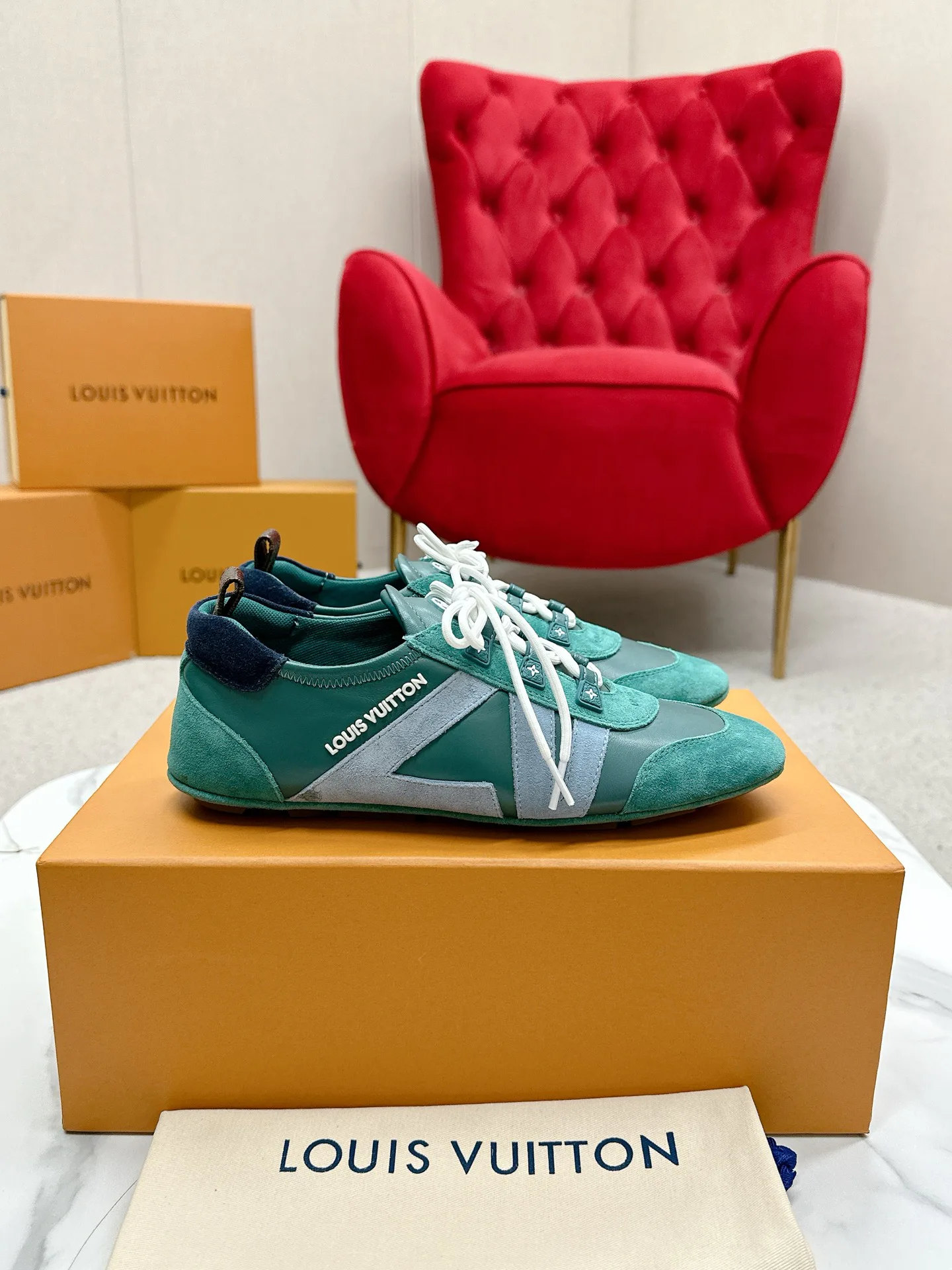 Кроссовки Женские Louis Vuitton 97337