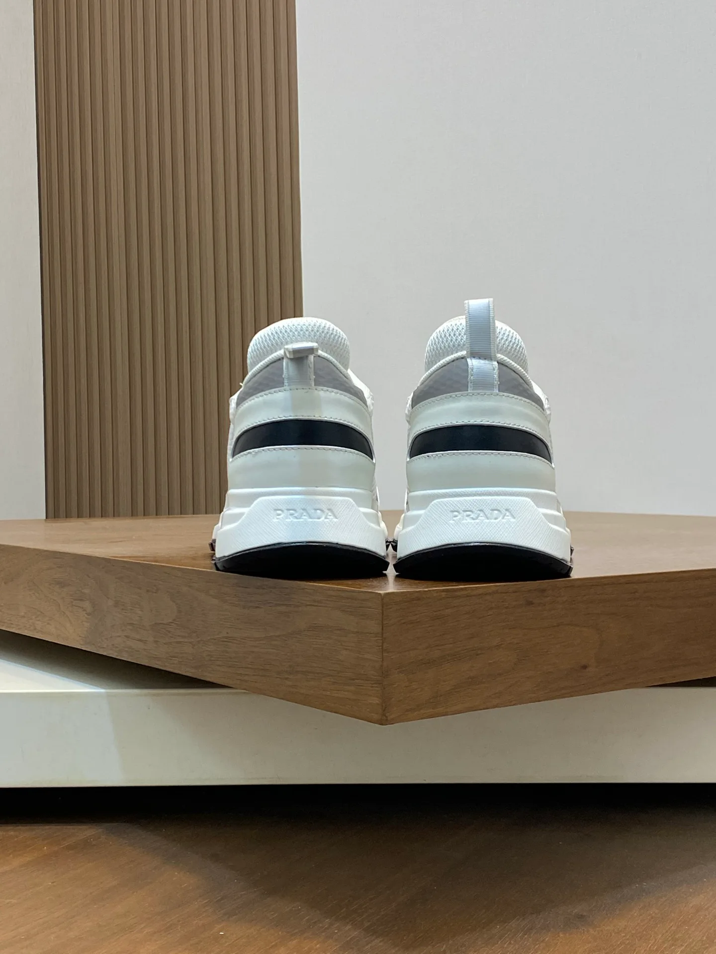 Кроссовки Мужские Prada 34394