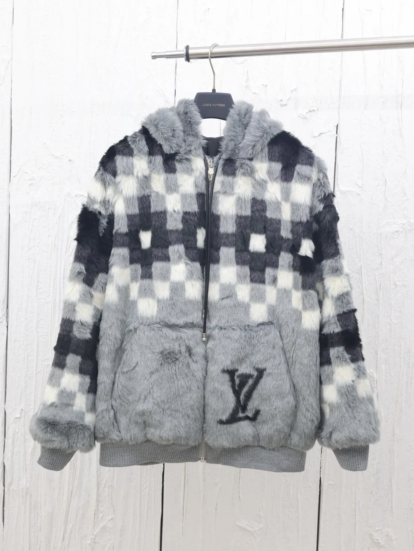 Куртки Женские Louis Vuitton Куртки Женские Louis Vuitton