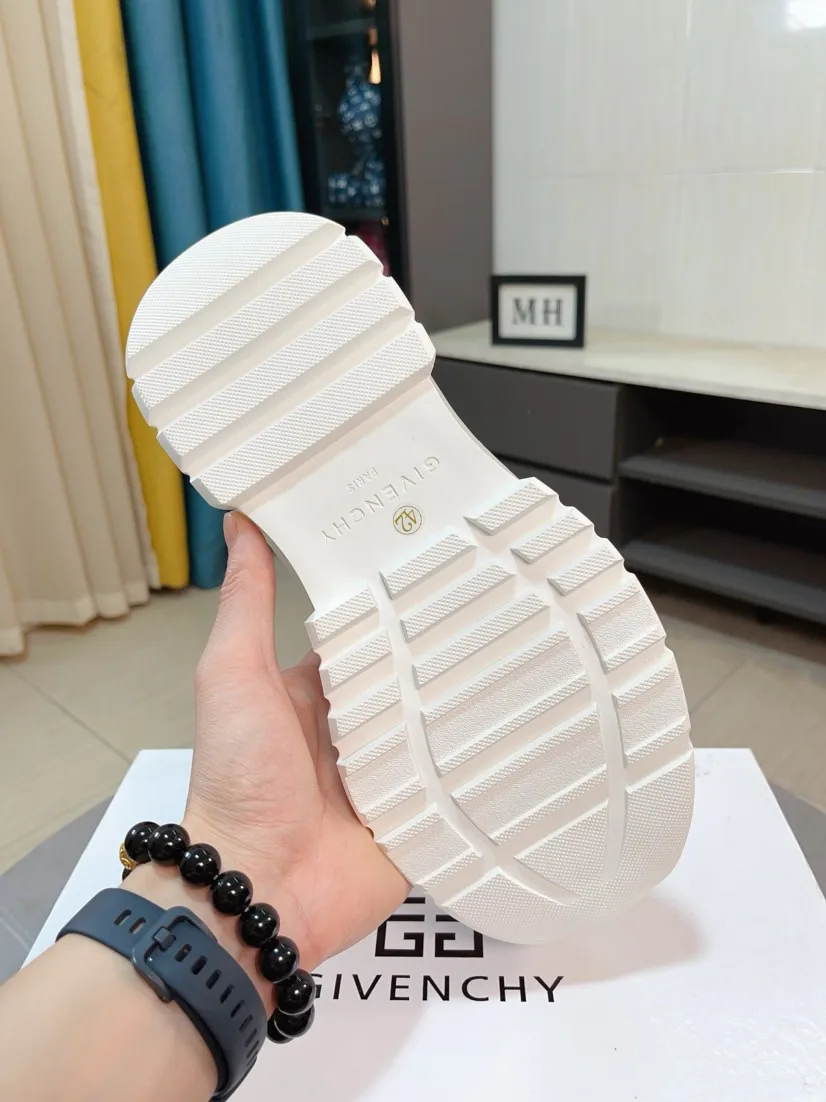 Кроссовки Мужские Givenchy 5534104