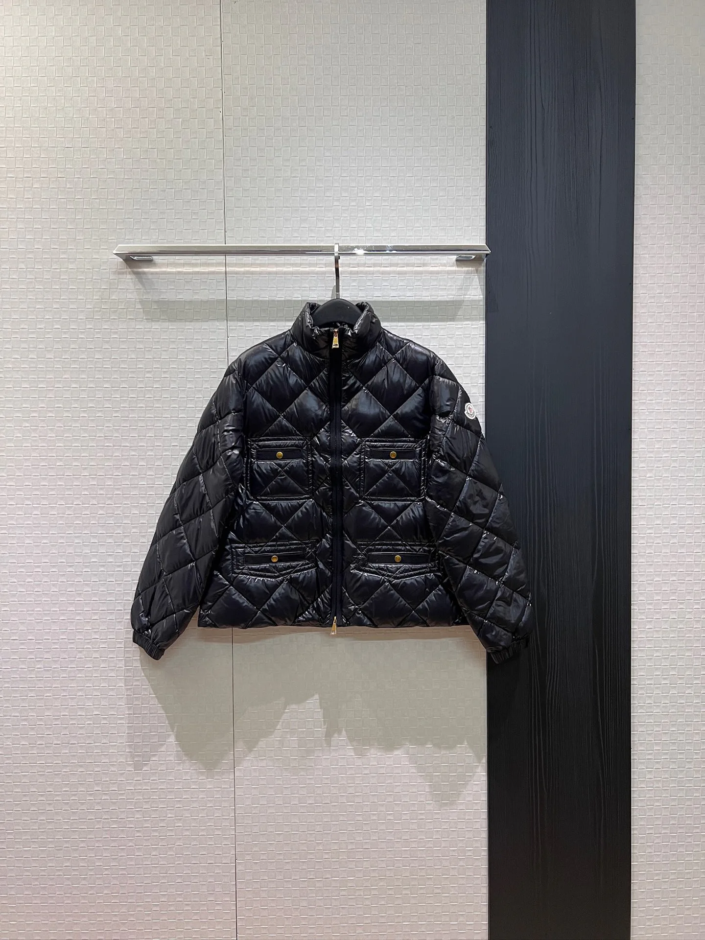 Куртки И Пуховики Женские Moncler 19320511