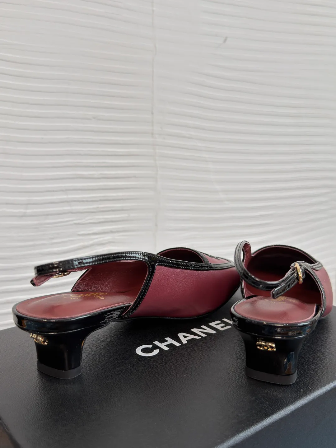 Босоножки Женские Chanel 18125473