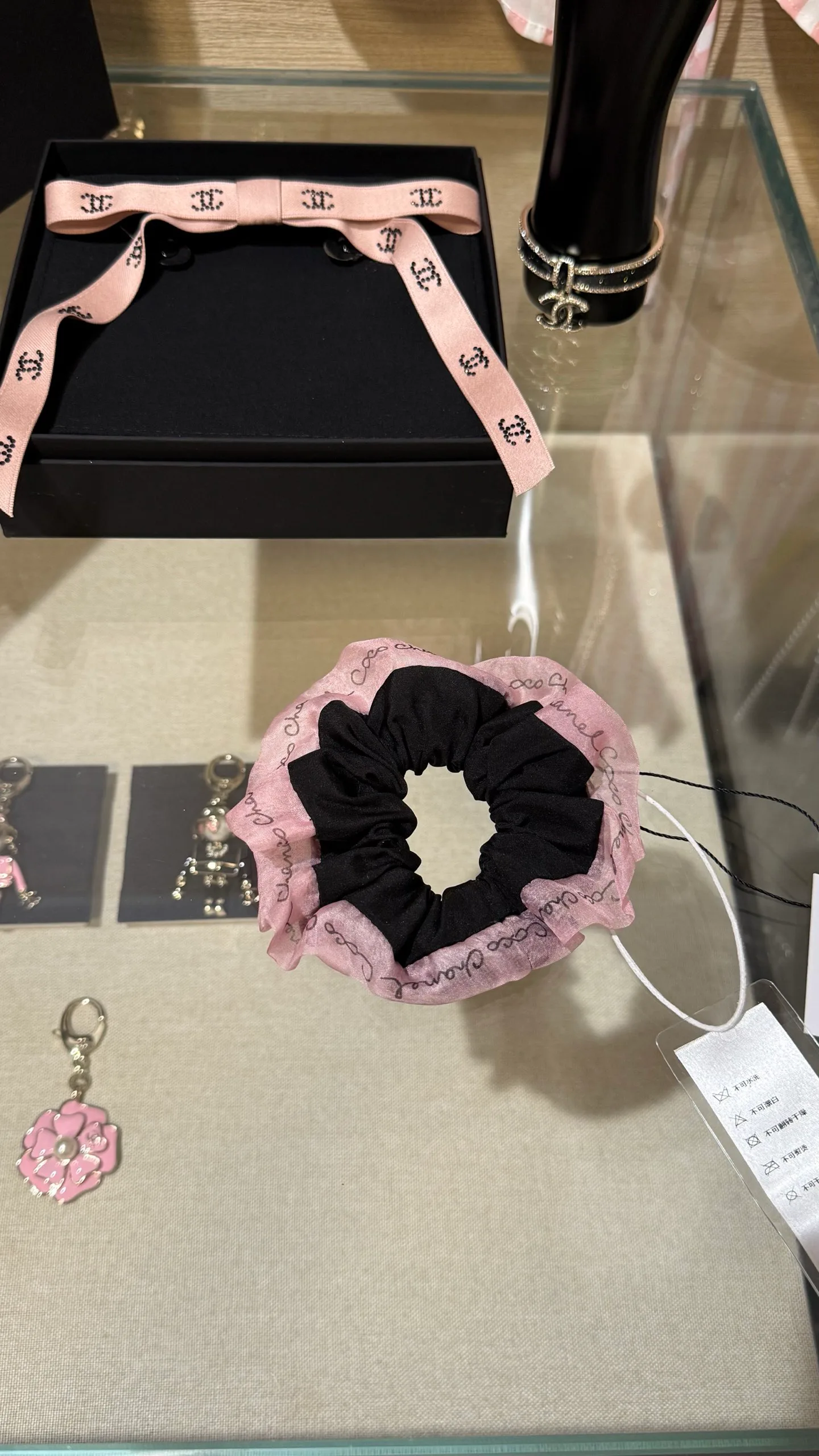 Платки Chanel 203819