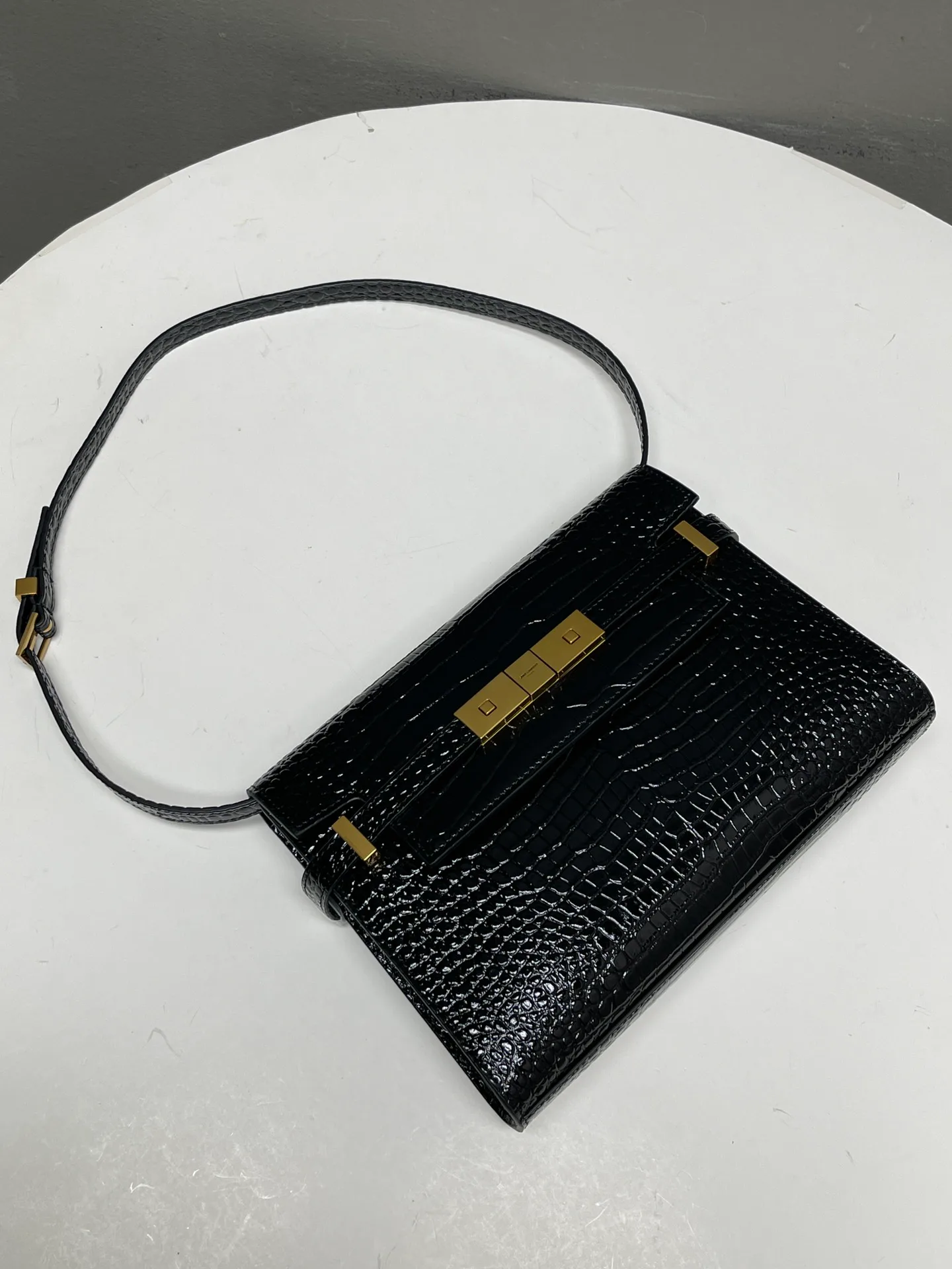 Сумки На Ремне Женские Saint Laurent 207501