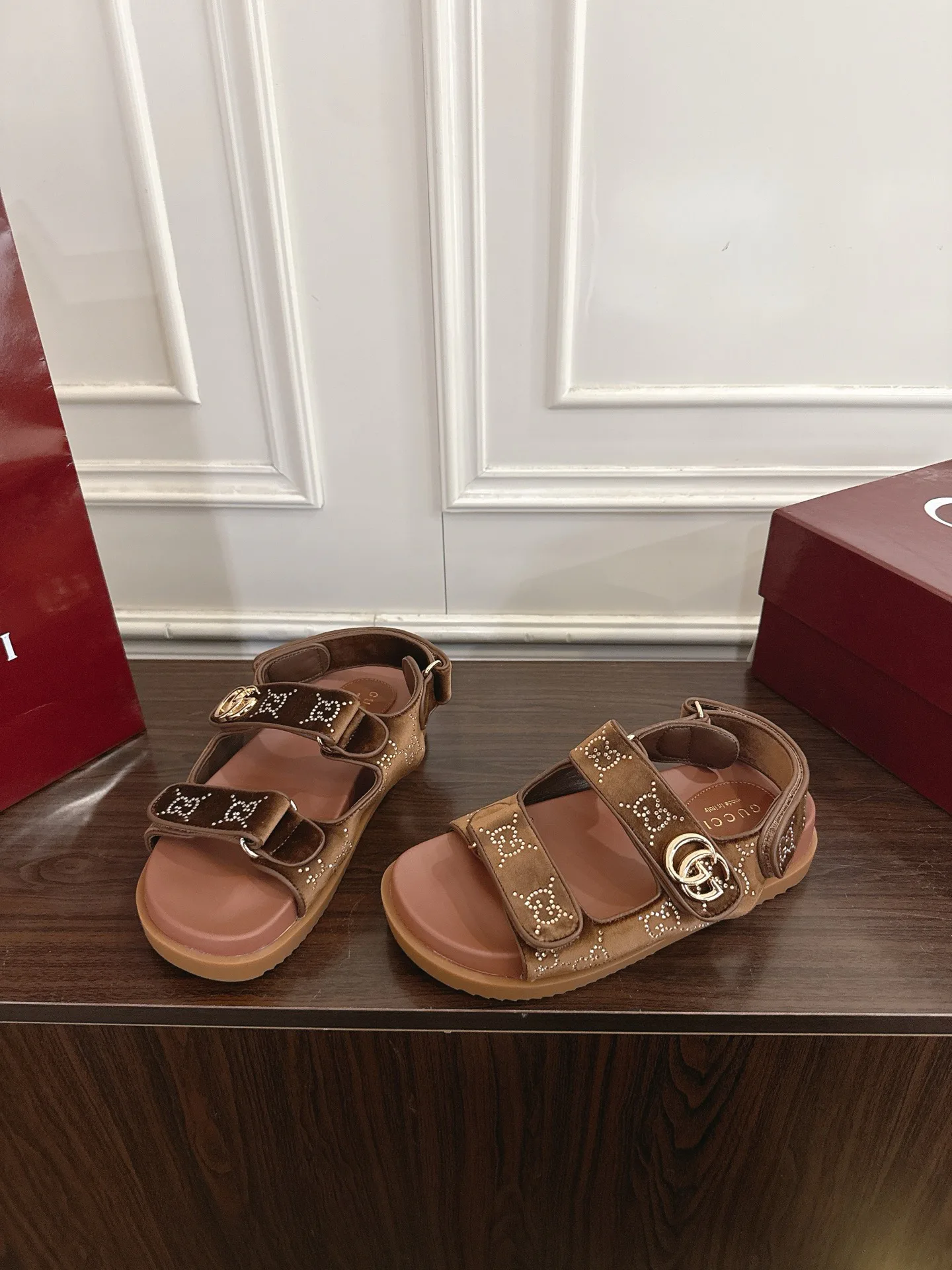 Сандалии Женские Gucci 13540609