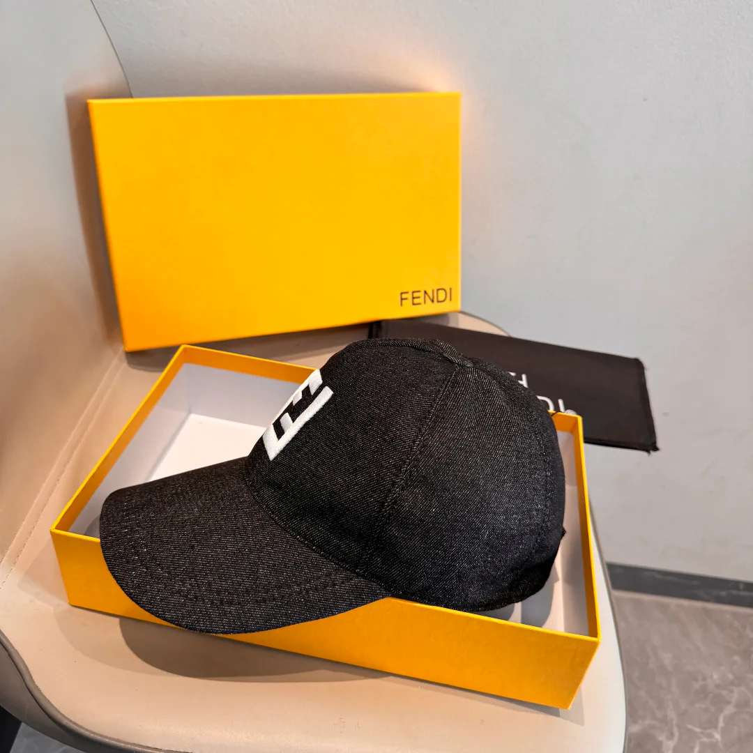 Головные Уборы Fendi 17515243