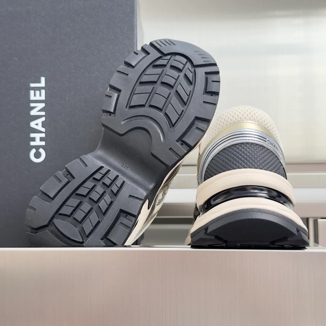 Кроссовки Женские Chanel 19598258