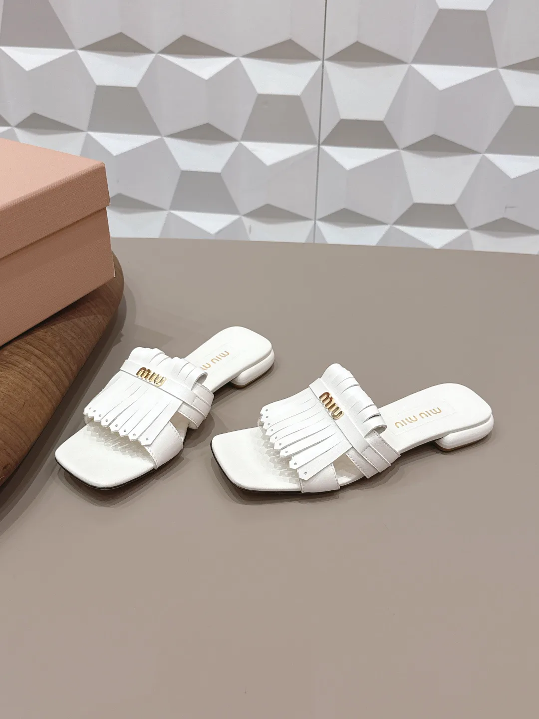 Босоножки Женские Miu Miu 10065987