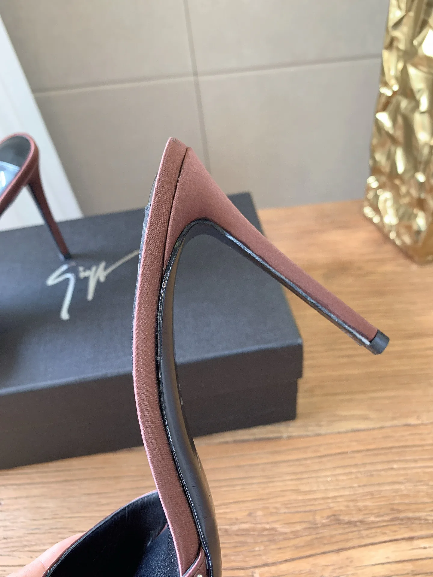 Туфли Женские Giuseppe Zanotti 16850472