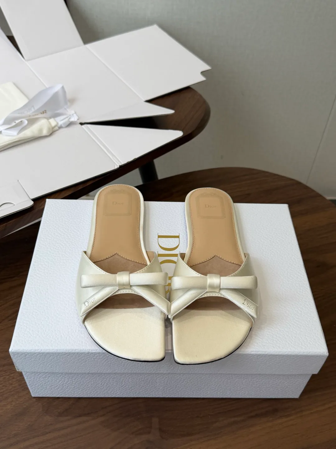 Шлепанцы Женские Christian Dior 17364679