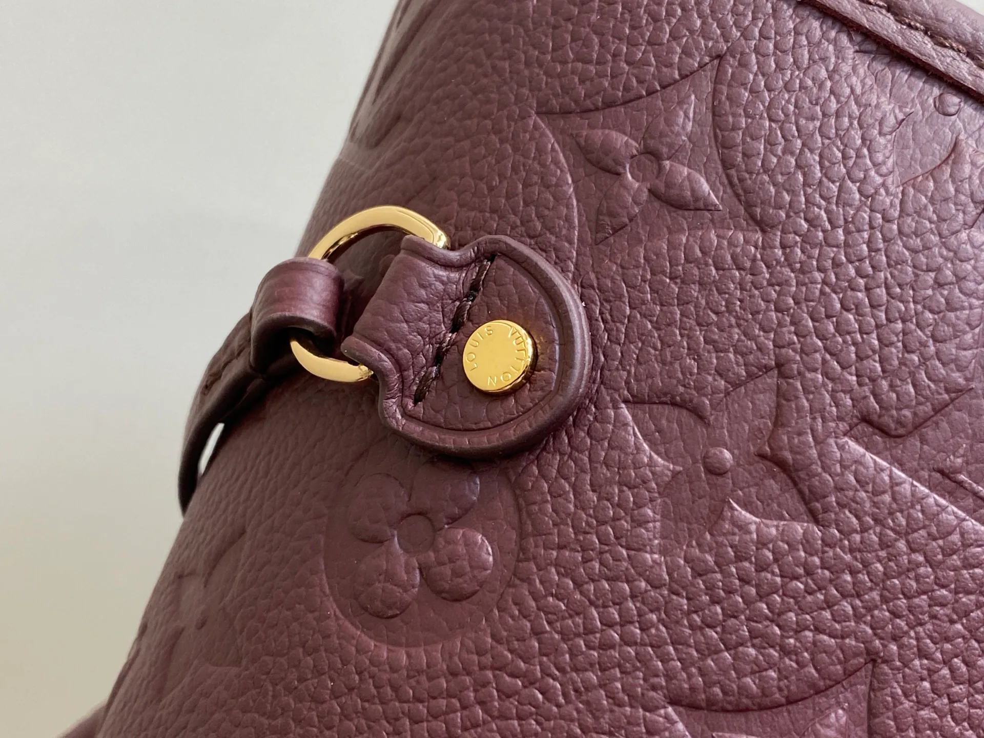 Классические Сумки Женские Louis Vuitton 18240299
