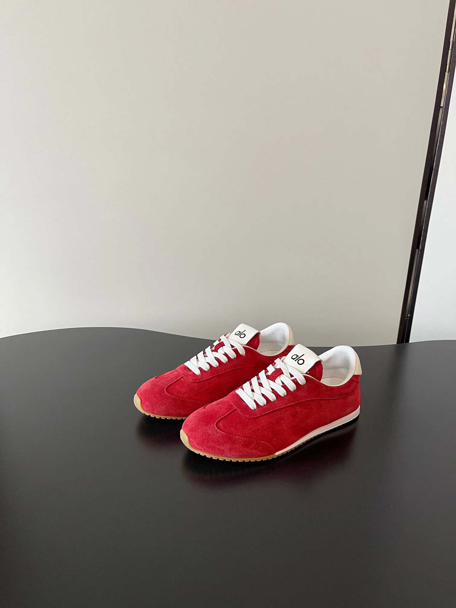 Кроссовки Женские Miu Miu 1523261