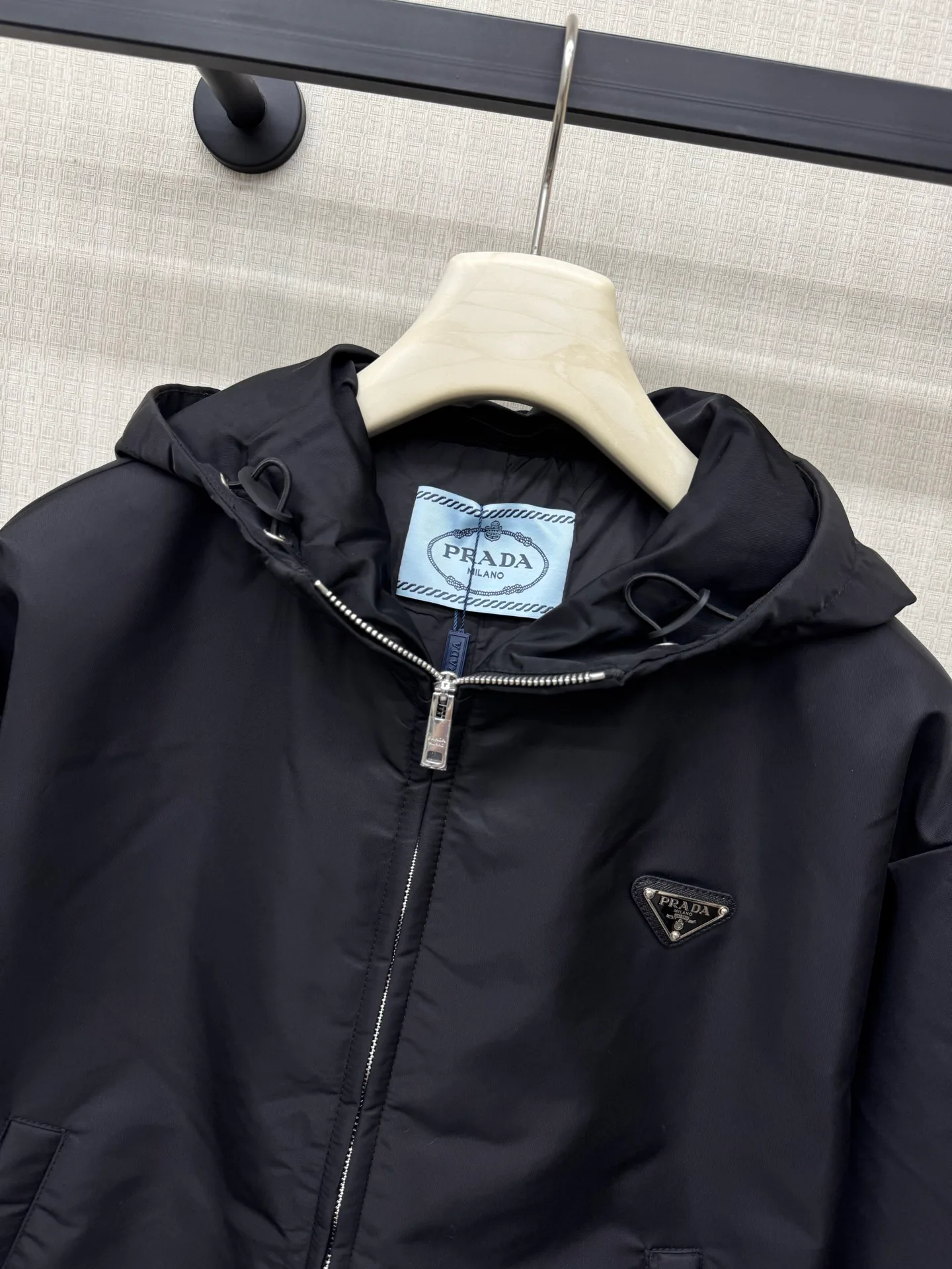 Куртки И Пуховики Женские Prada 18204533