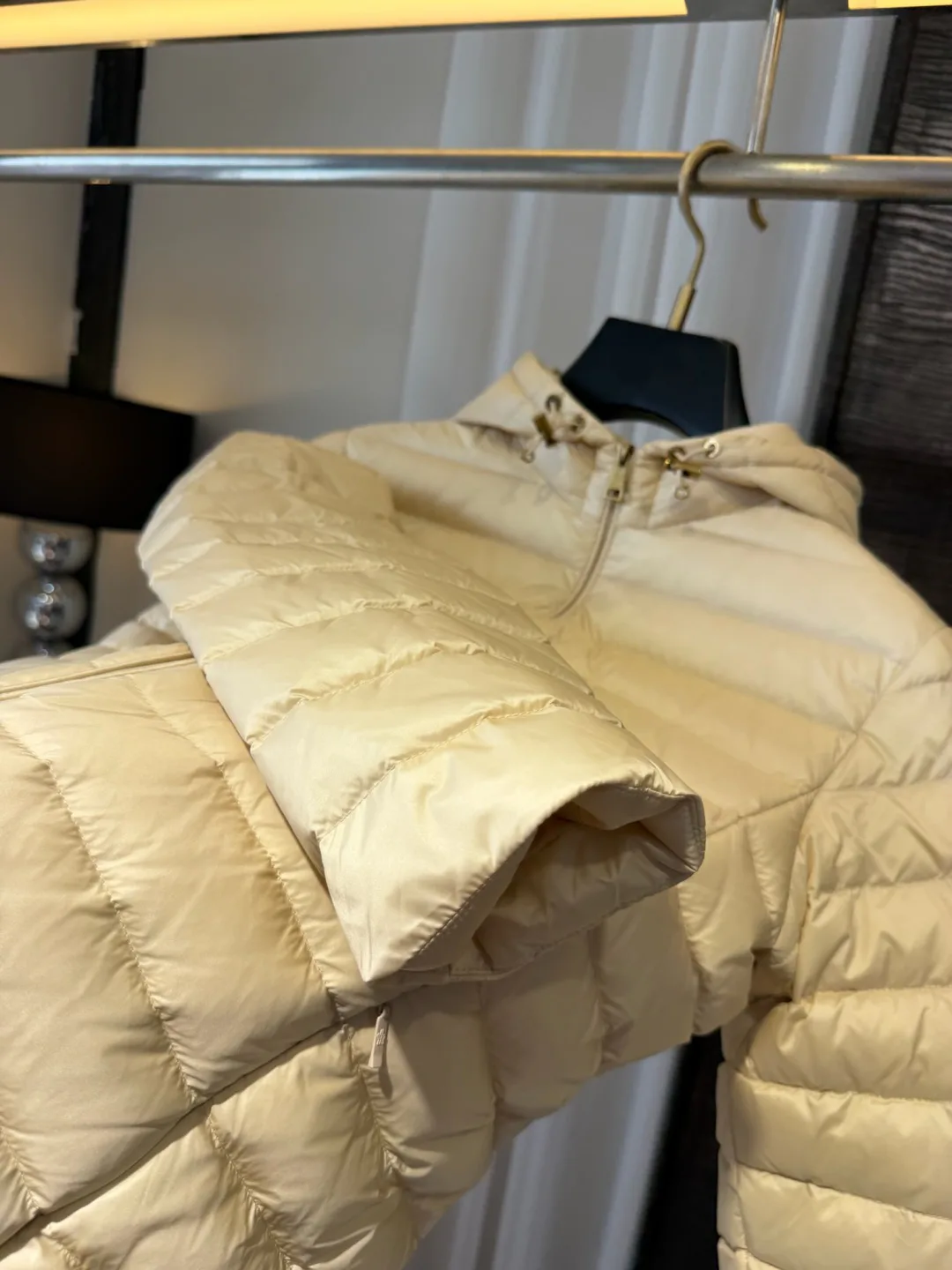 Куртки И Пуховики Женские Moncler 19602219