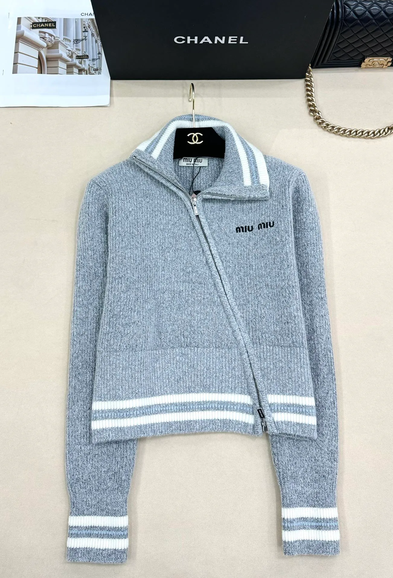 Джемперы И Свитеры Женские Miu Miu 18416992