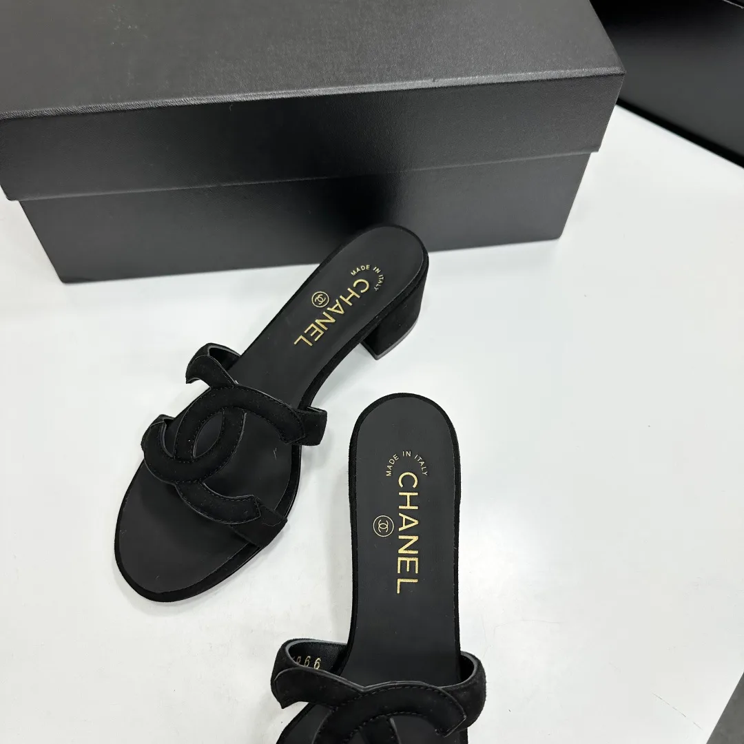 Босоножки Женские Chanel 11579292