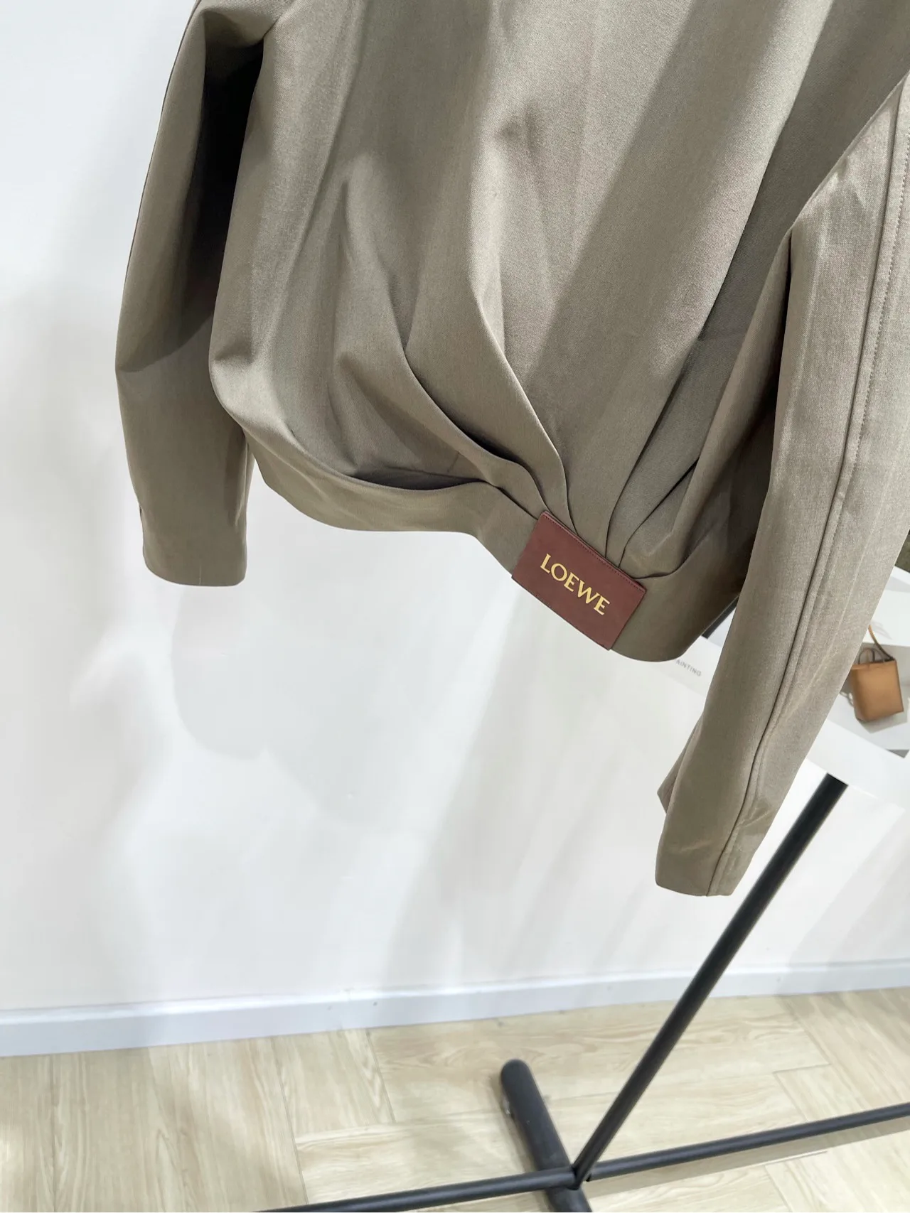 Кожаные Куртки И Дублёнки Женские Loewe 9822860