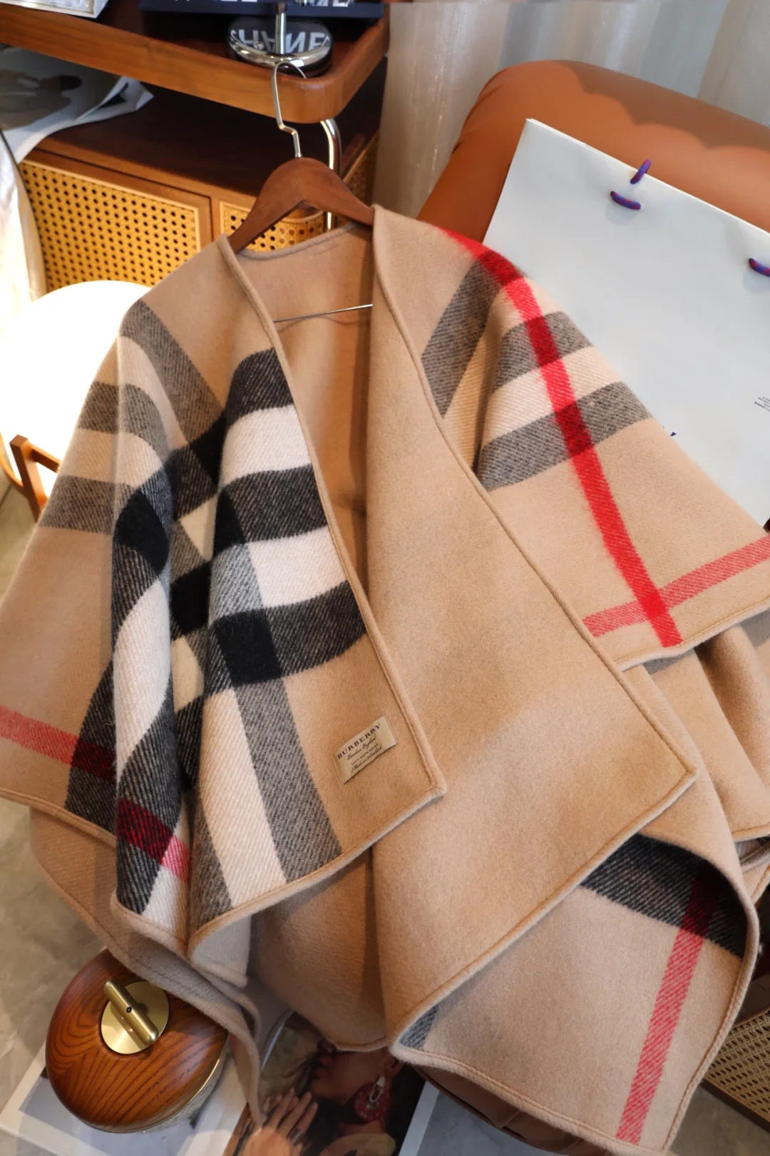 Шарфы Burberry 1674307