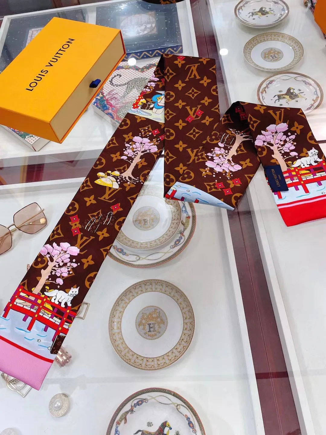 Платки Louis Vuitton 11882960