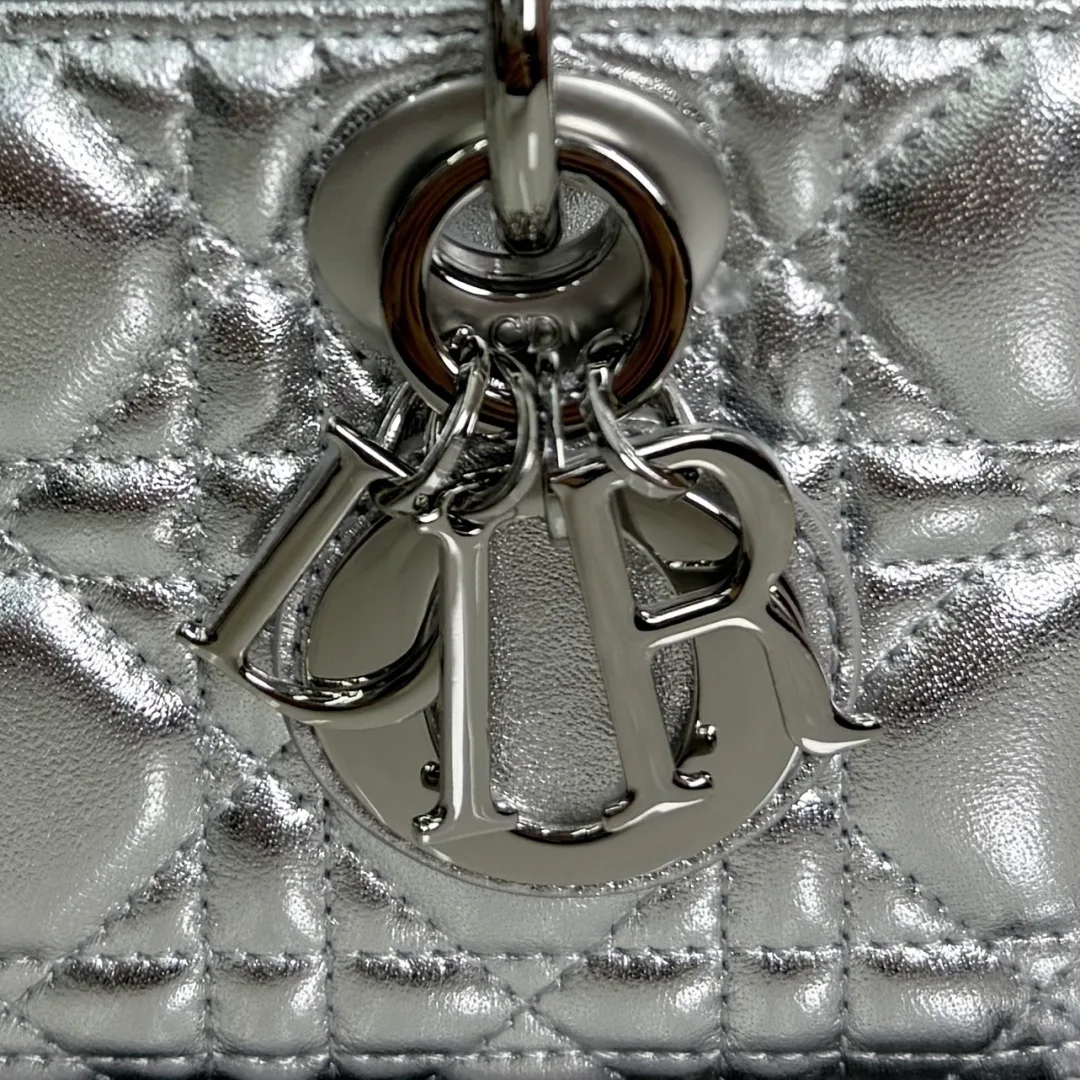 Классические Сумки Женские Christian Dior 18116447