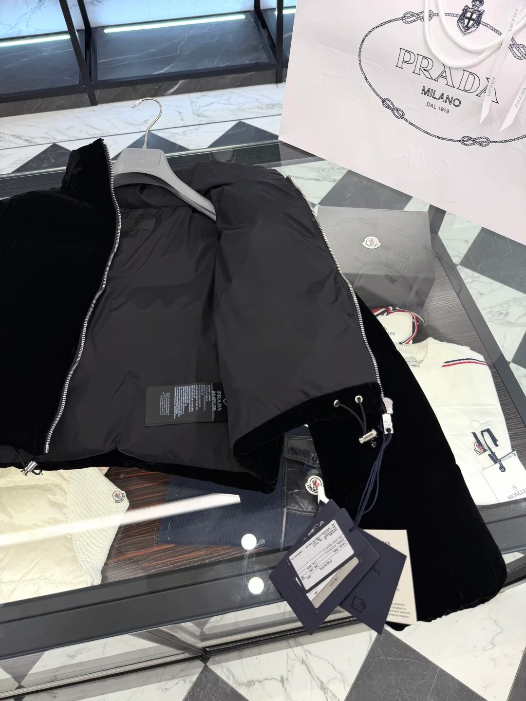 Куртки И Пуховики Женские Prada 19210146