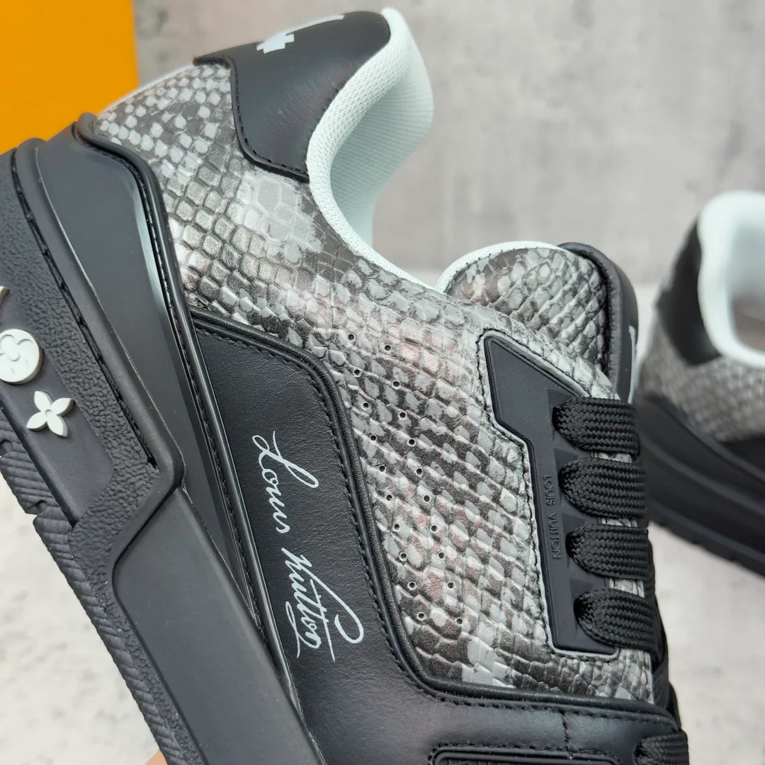 Кроссовки Мужские Louis Vuitton 1016356