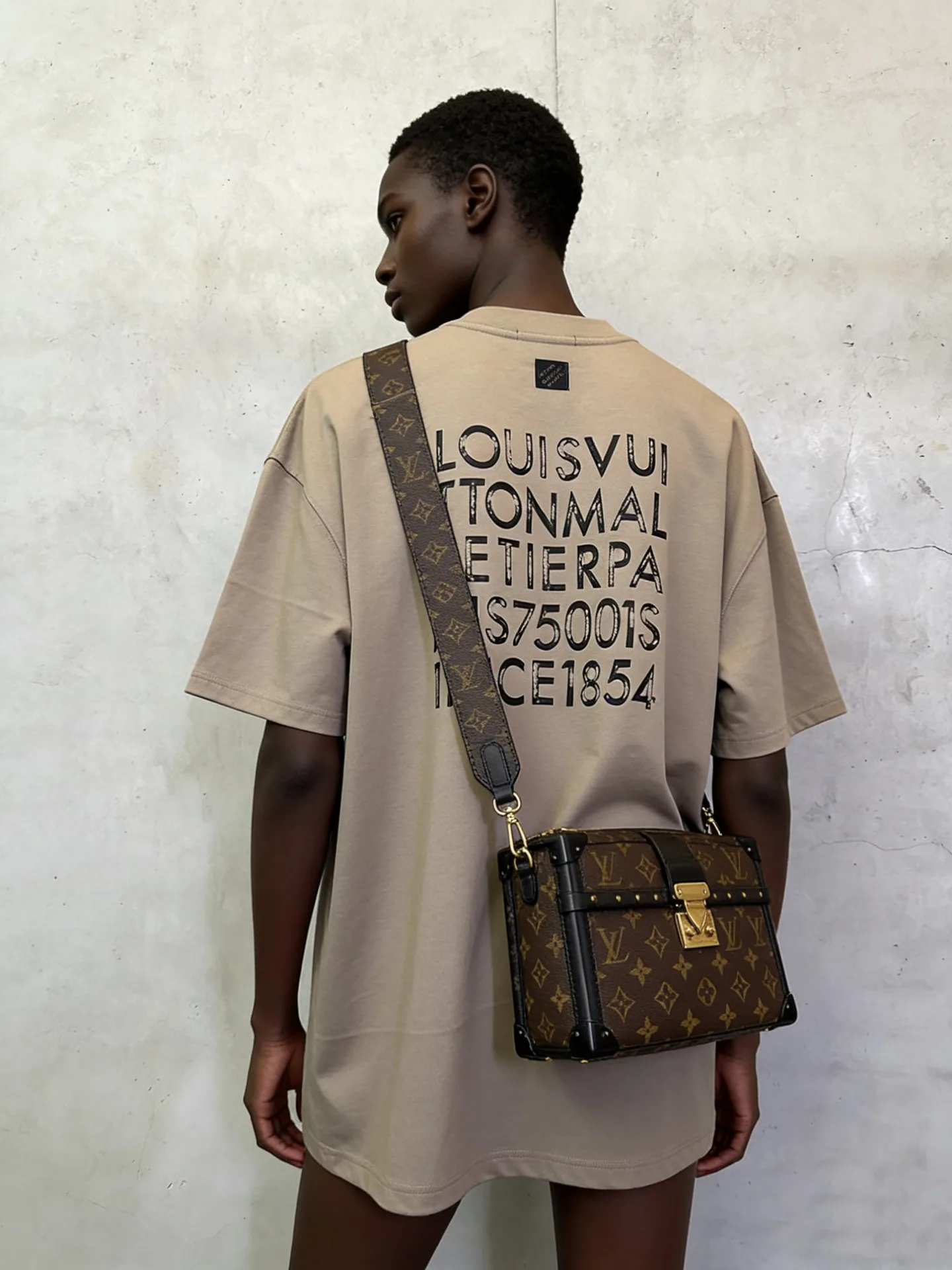 Футболки Женские Louis Vuitton 12265991