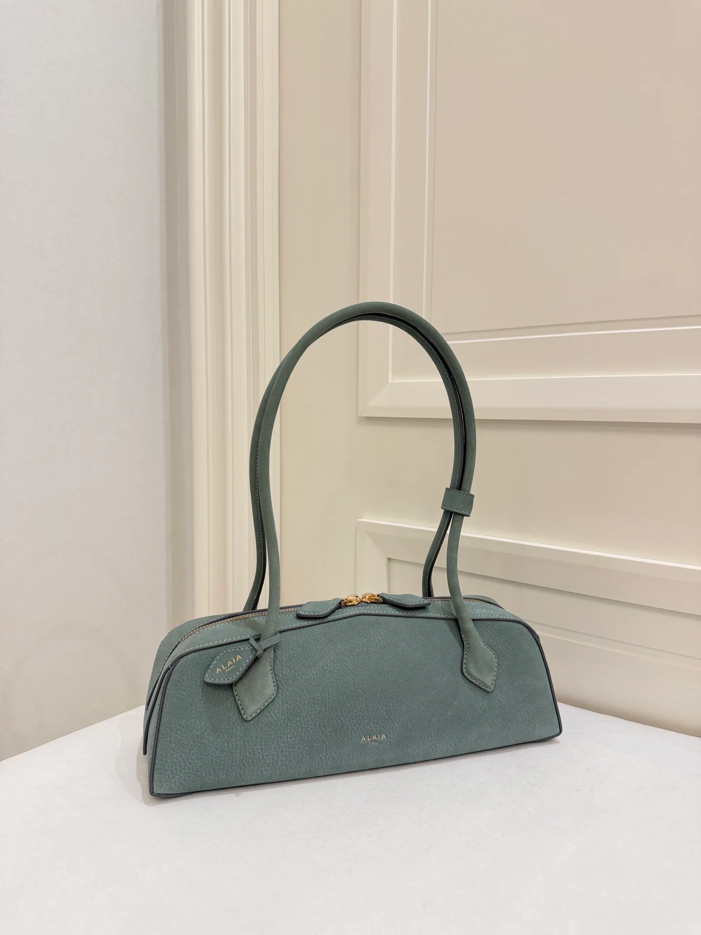 Классические Сумки Женские Alaia 9166492