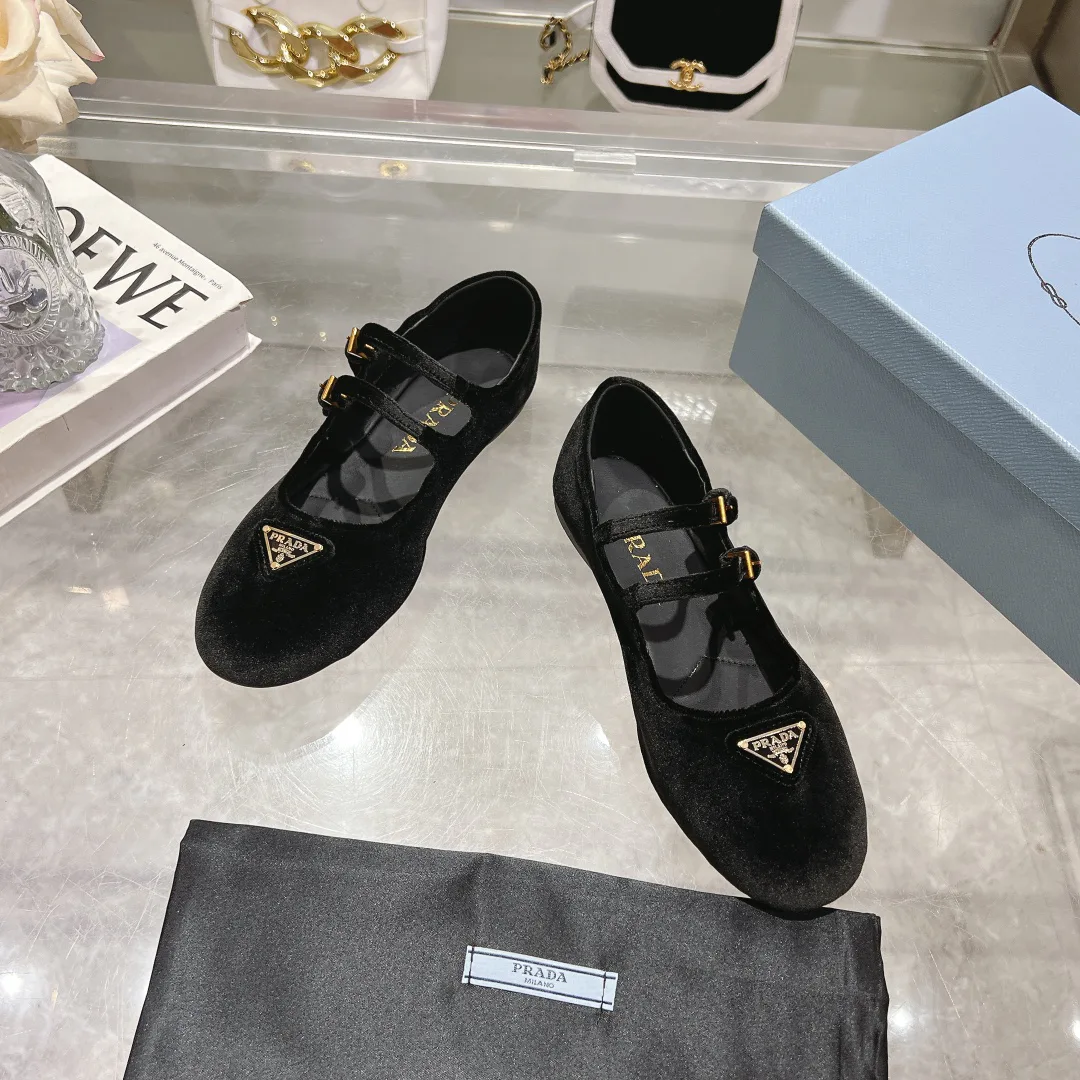 Балетки Женские Prada 10827978