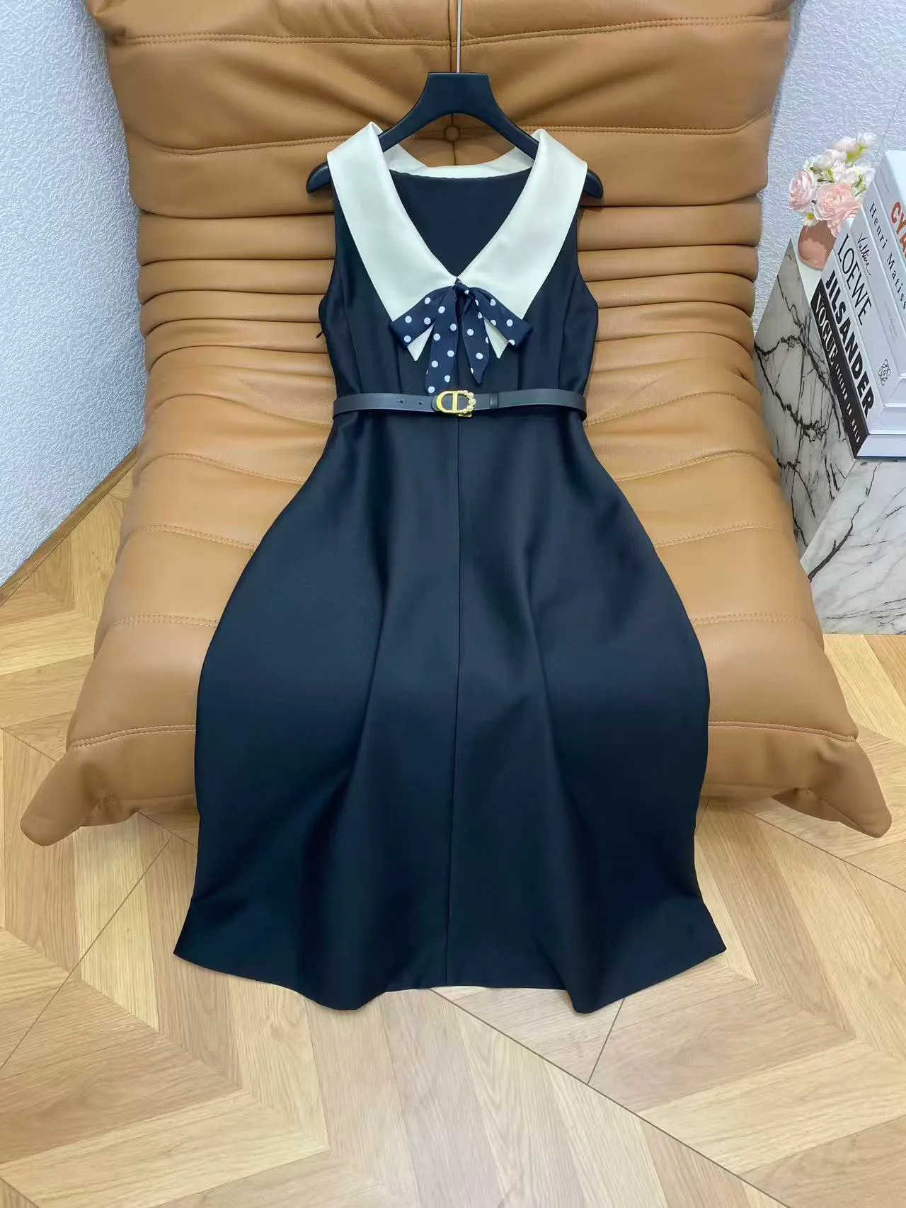 Платья Женские Christian Dior 18300001
