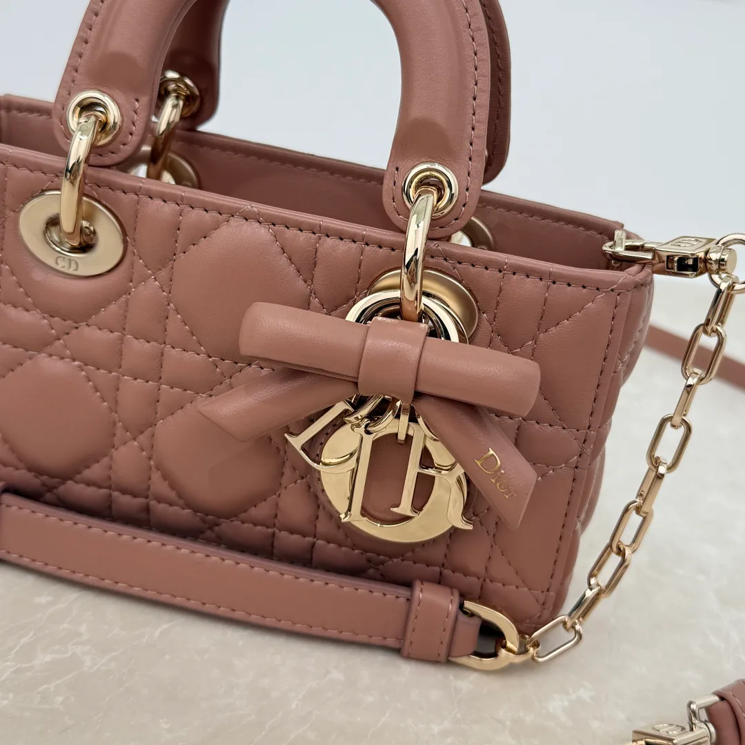Классические Сумки Женские Christian Dior 18187868