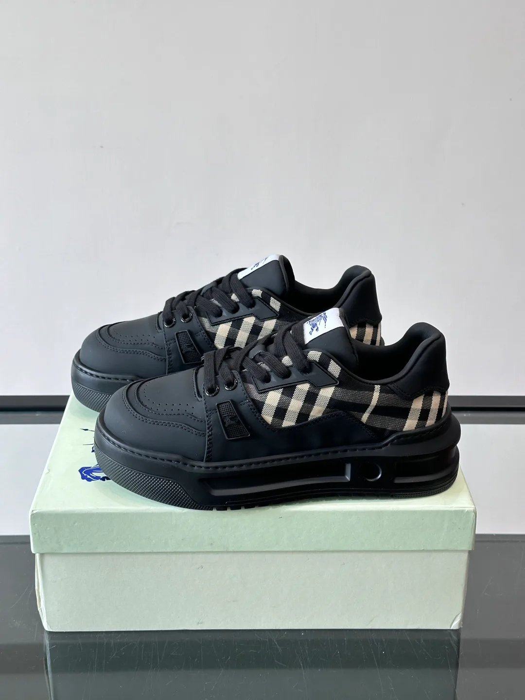 Кроссовки Мужские Burberry 10822704