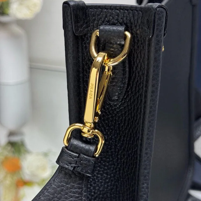 Сумки На Ремне Женские Prada 13332194
