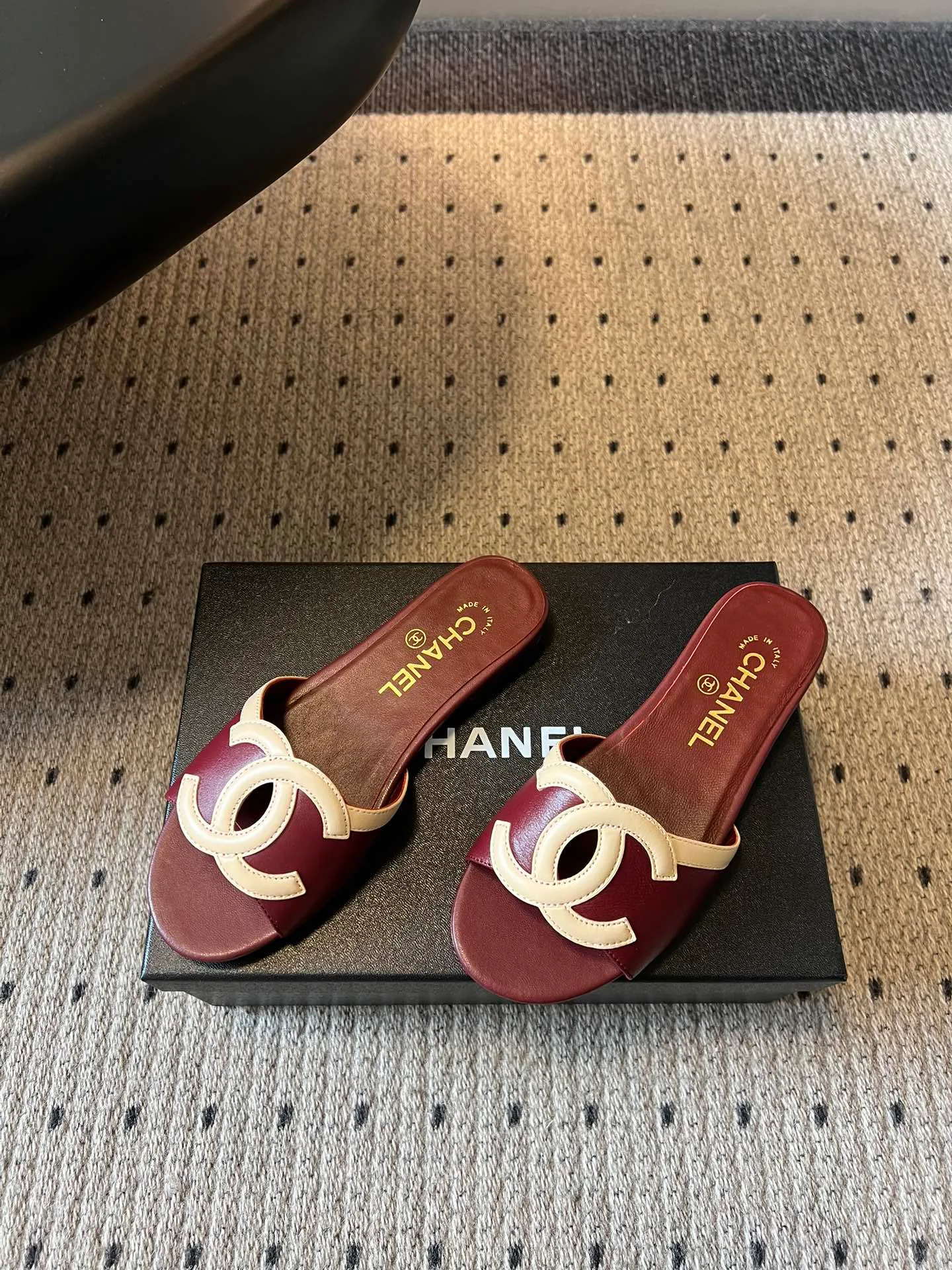 Шлепанцы Женские Chanel 11641744