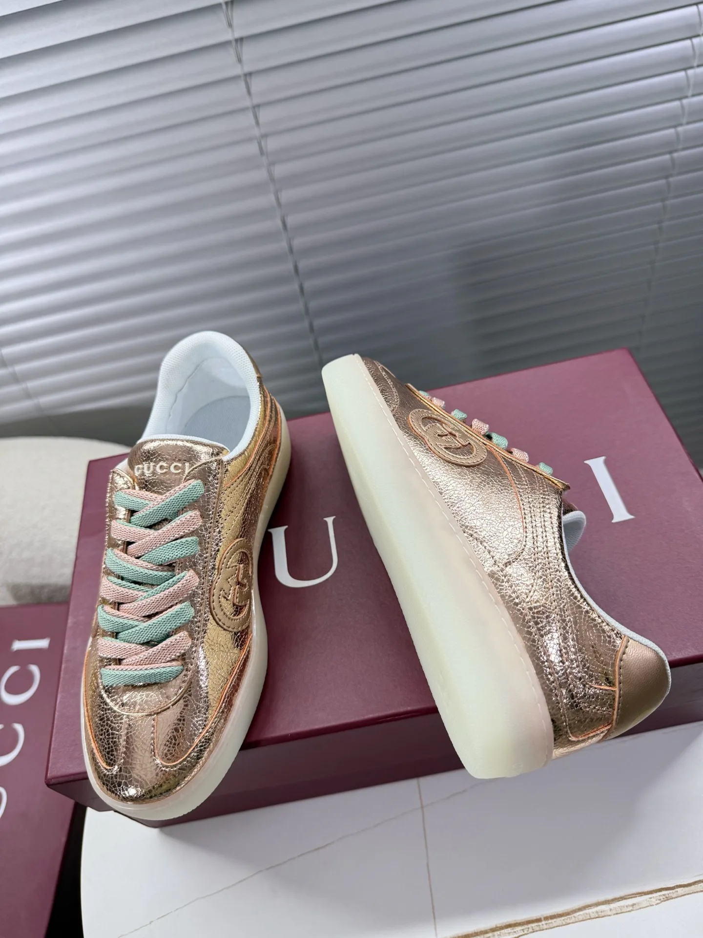 Кроссовки Женские Gucci 355966