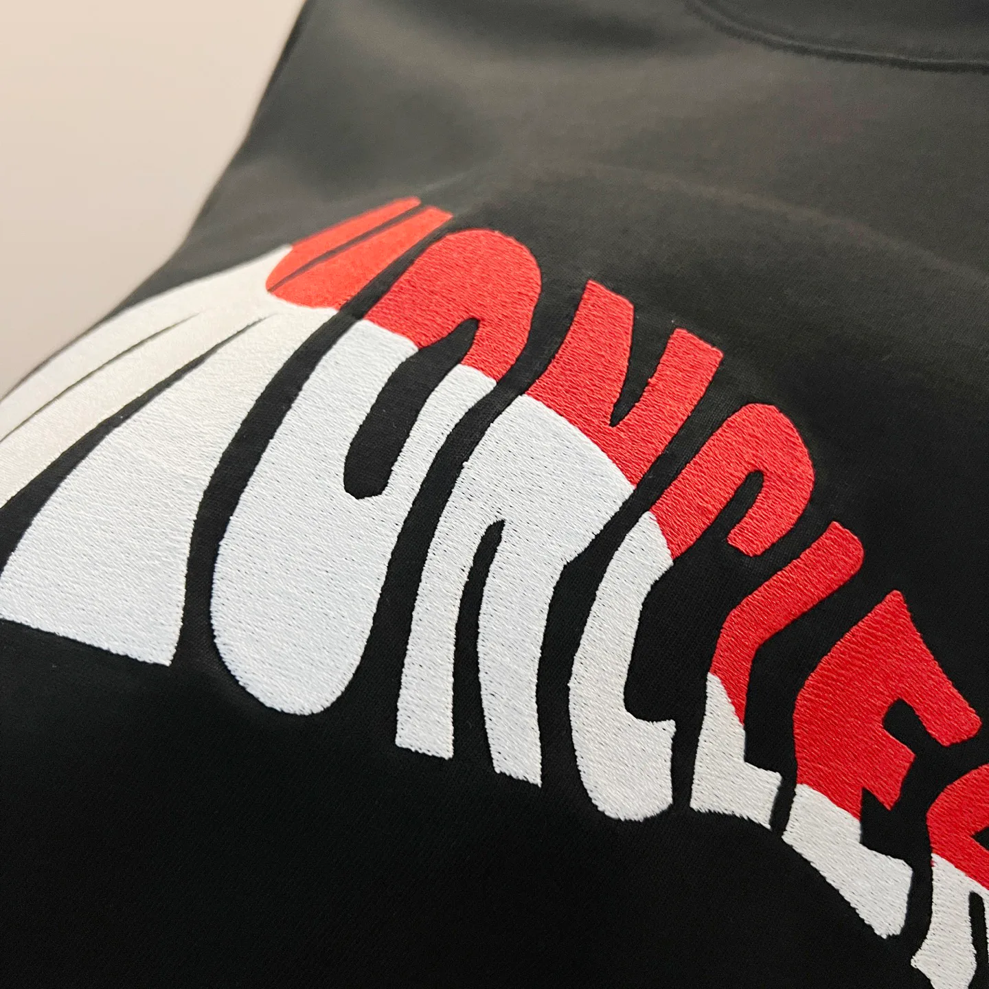 Футболки Женские Moncler 688208