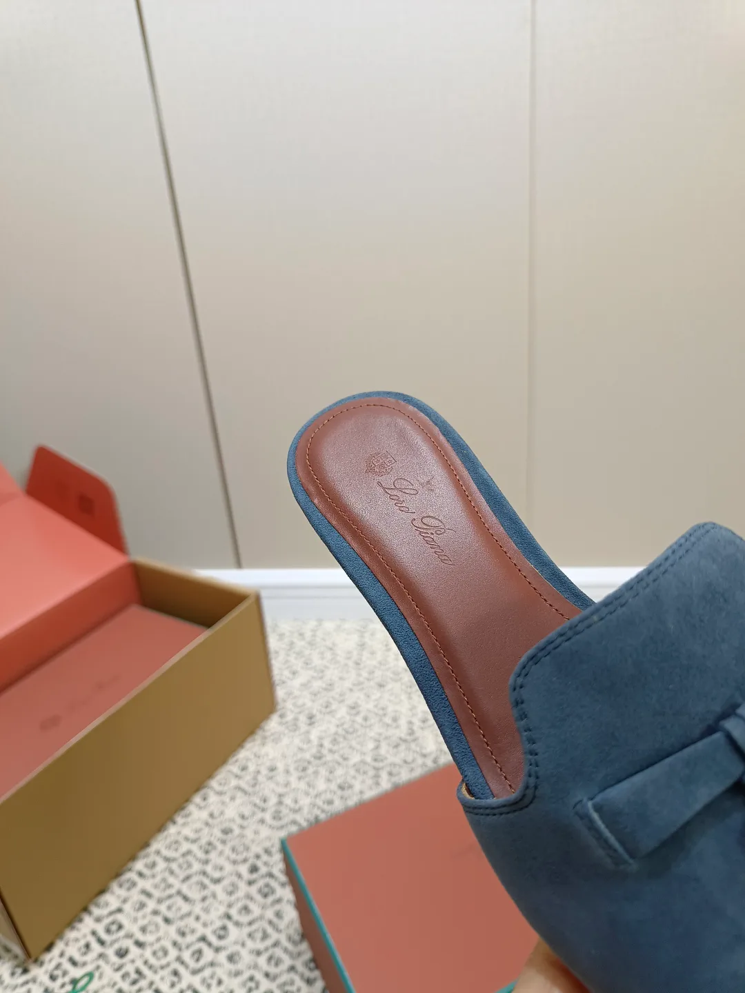 Шлепанцы Женские Loro Piana 8407