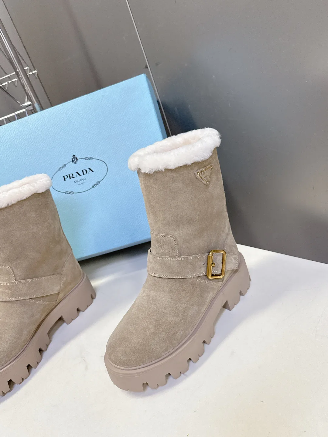 Ботинки Женские Prada 299887