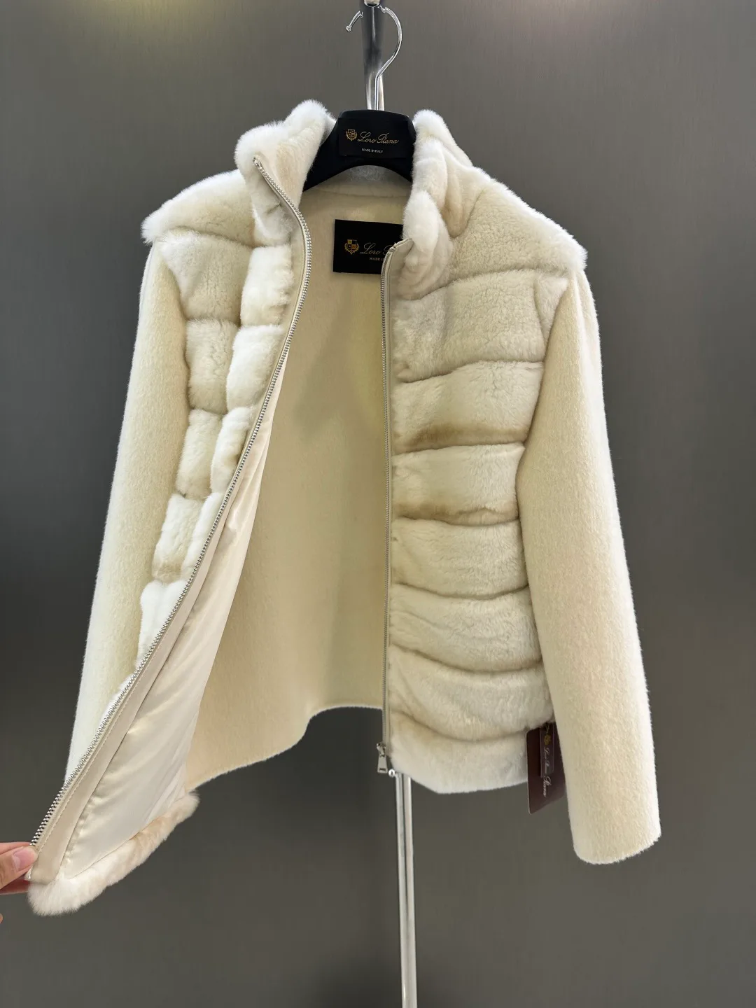 Куртки И Пуховики Женские Loro Piana 1120211