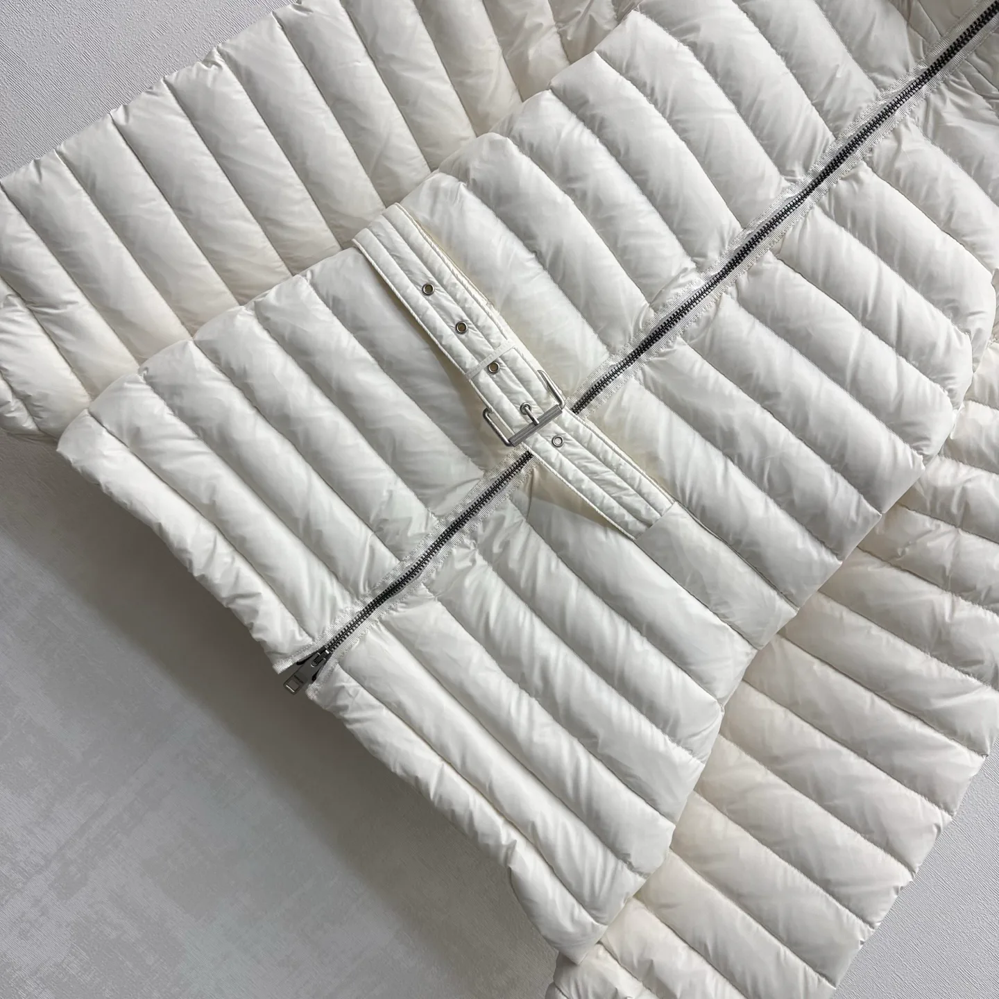 Куртки И Пуховики Женские Burberry 18947149