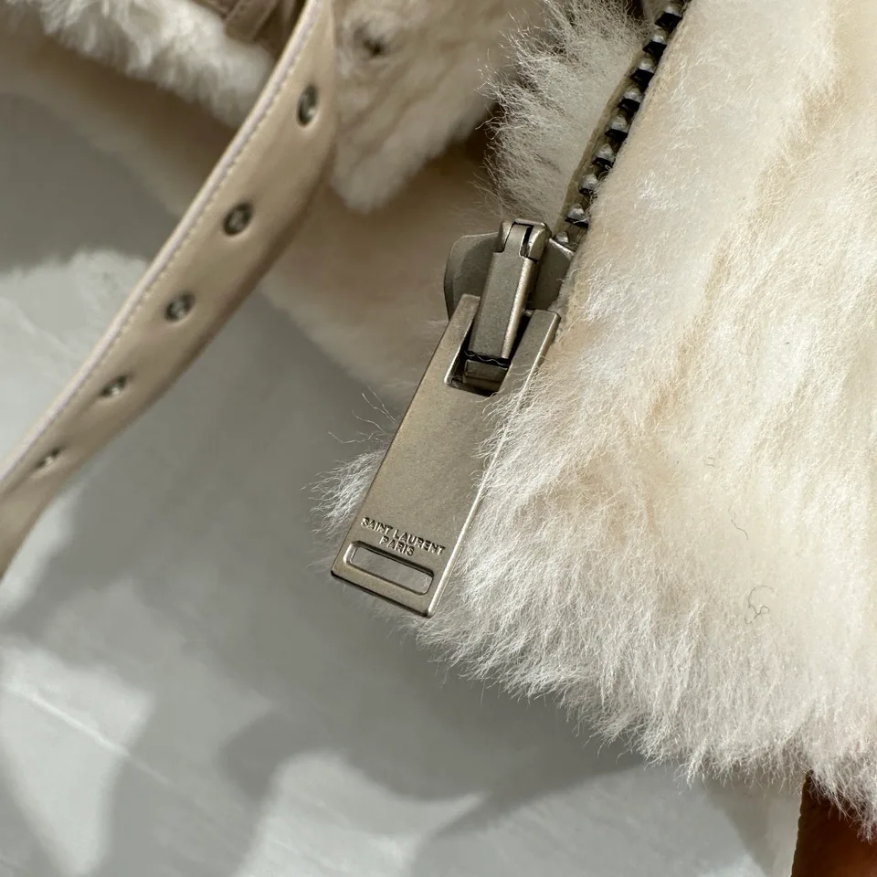 Кожаные Куртки И Дублёнки Женские Saint Laurent 558838