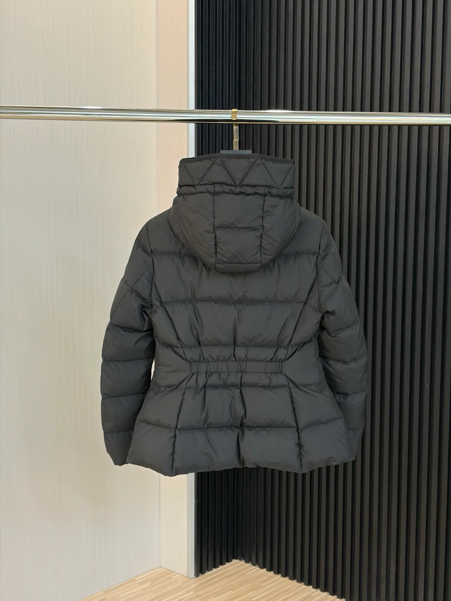 Куртки И Пуховики Женские Moncler 18188678