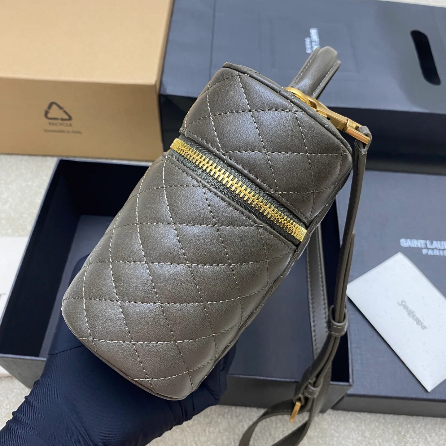 Классические Сумки Женские Saint Laurent 10000423