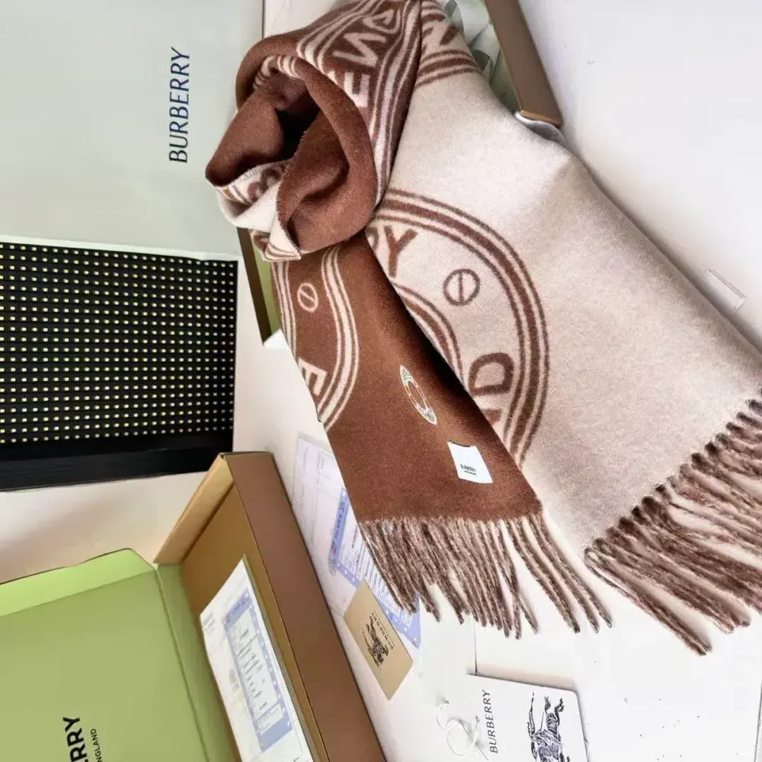 Шарфы Burberry 1242338