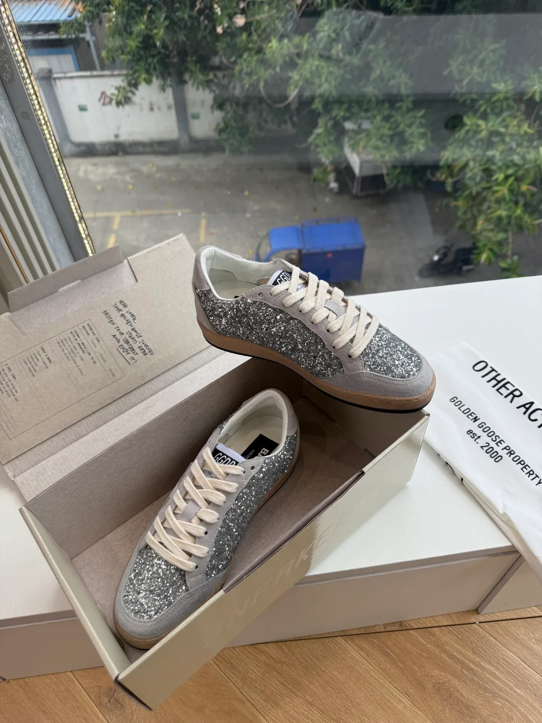 Кроссовки Женские Golden Goose 18801049