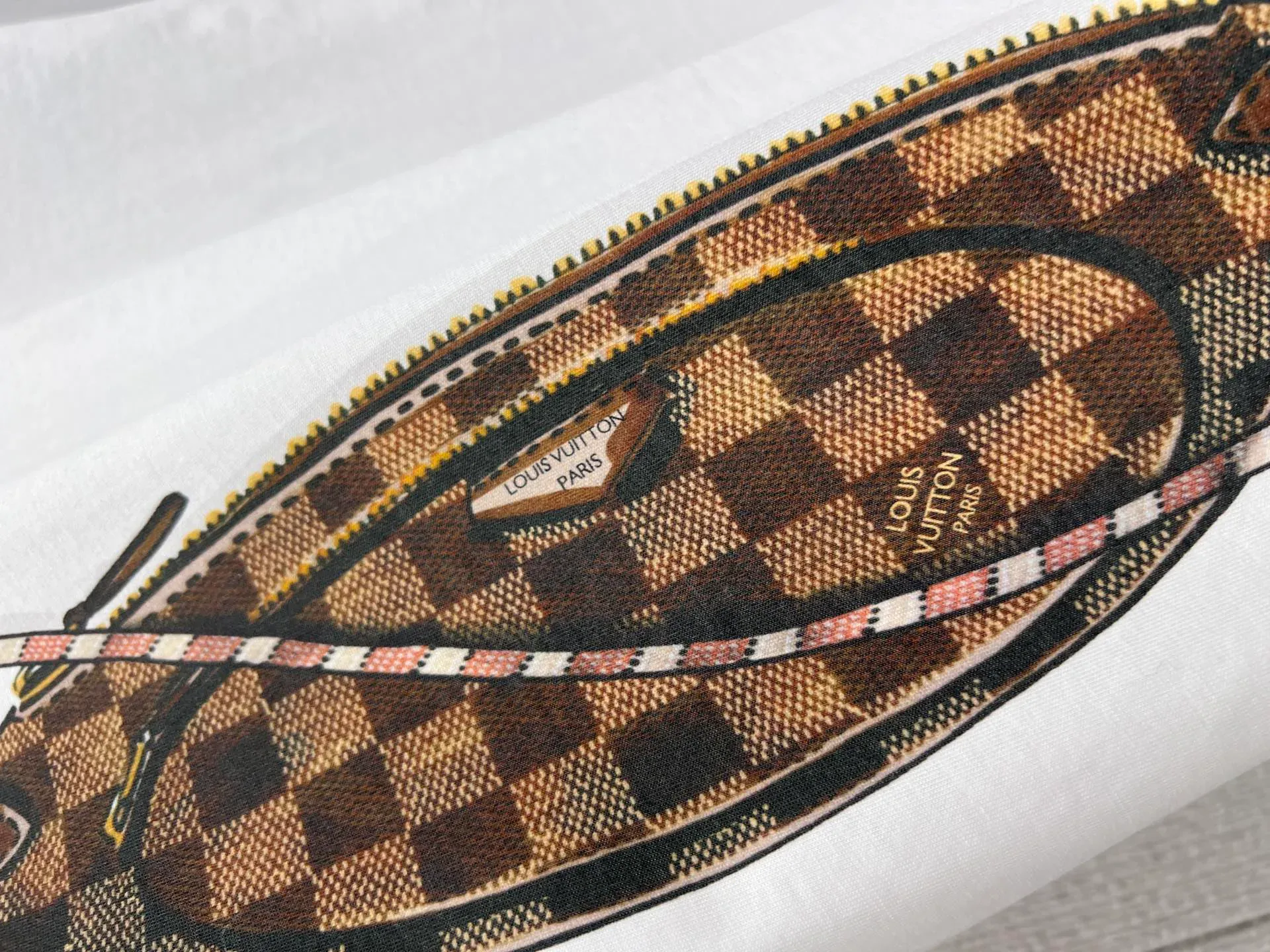 Футболки Женские Louis Vuitton 1521032