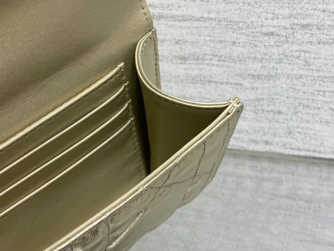 Клатчи Женские Christian Dior 11412682