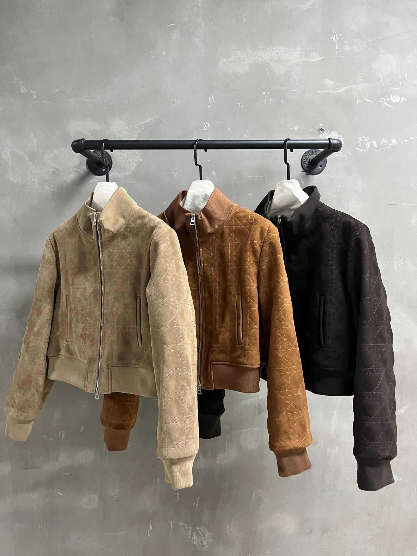 Кожаные Куртки И Дублёнки Женские Christian Dior 10783258