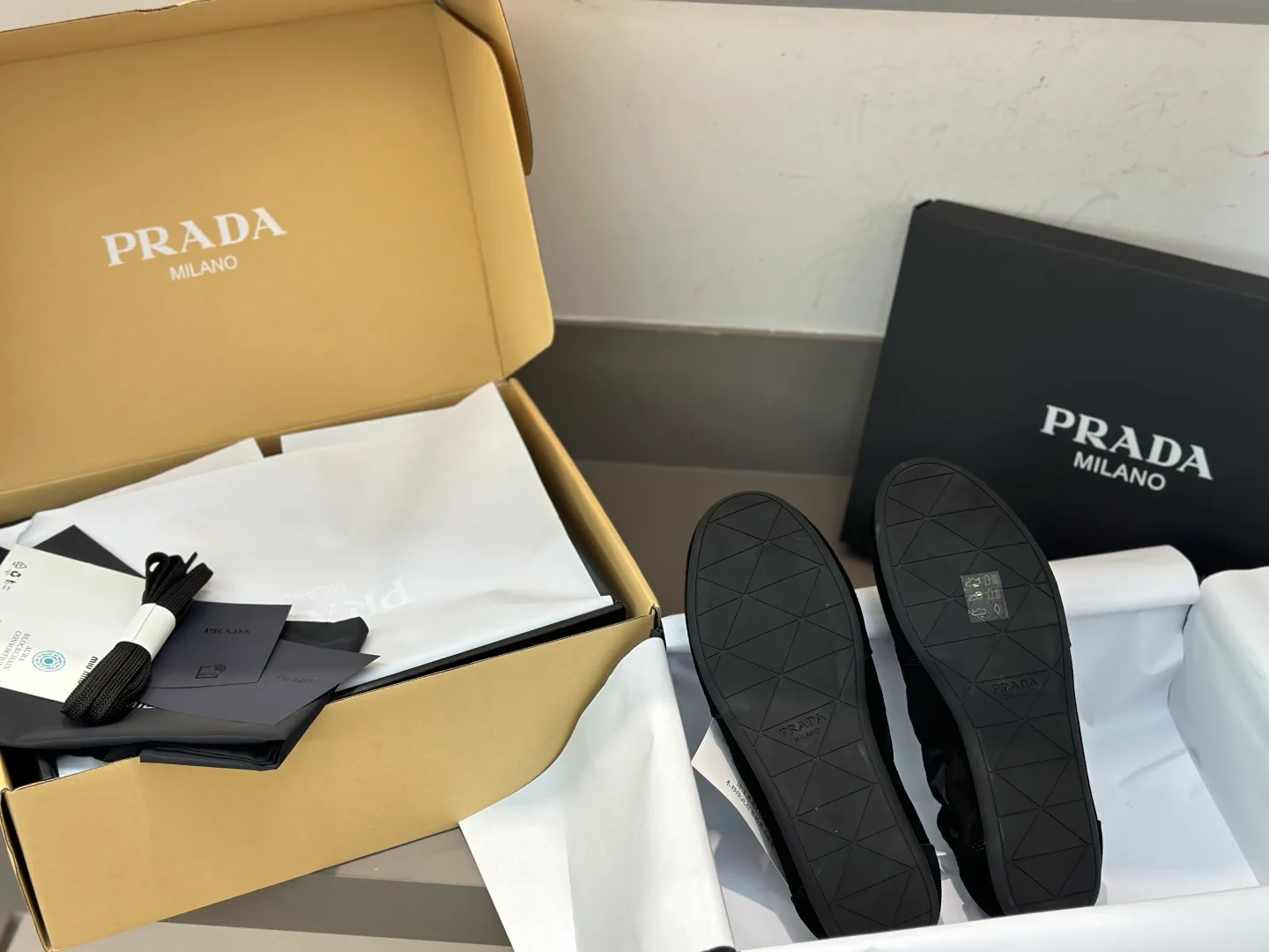 Кроссовки Женские Prada 11152981