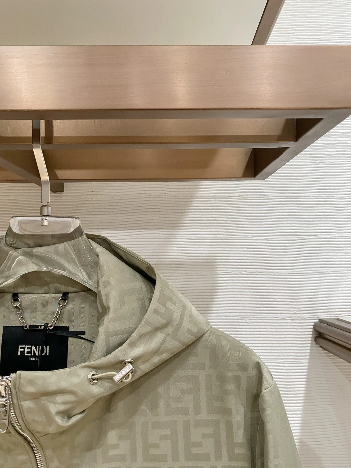 Куртки И Пуховики Мужские Fendi 10271908